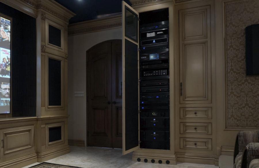 Home Cinema With Voice Control