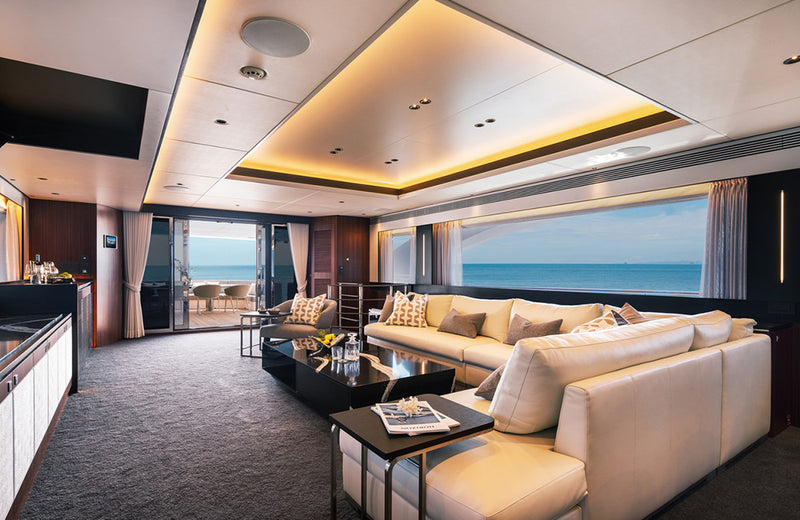 Super Yacht, Elegant Control